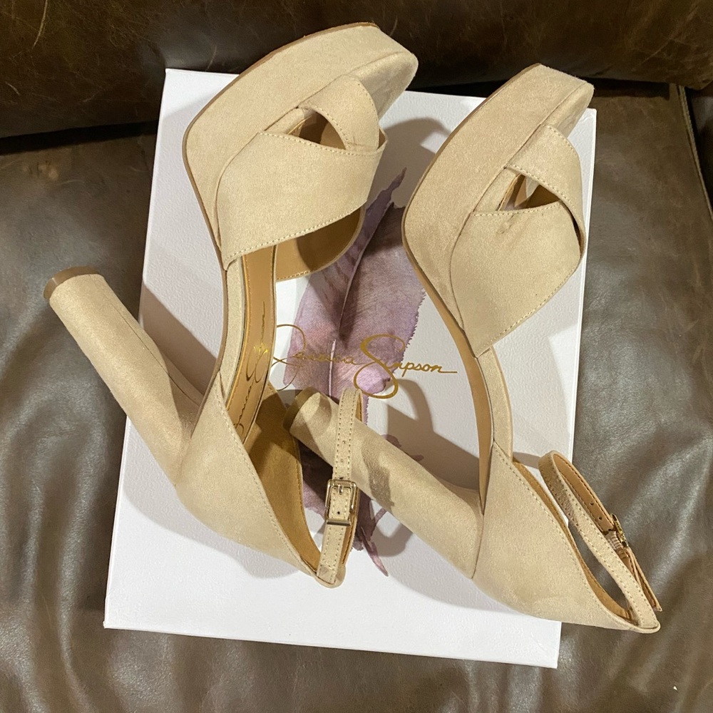 Jessica Simpson Beige Crisscross Heels